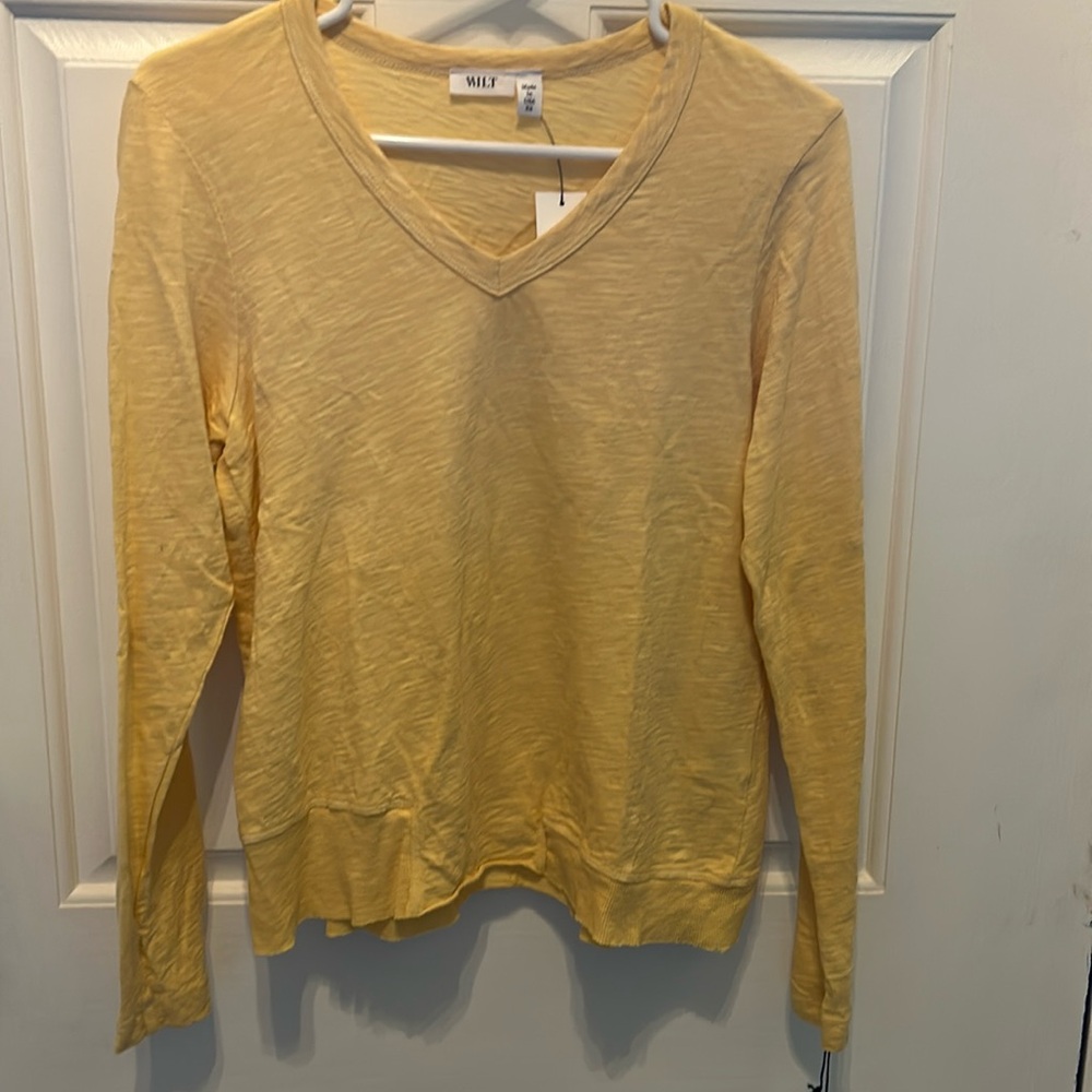 Yellow long sleeve V-neck Tee - Picture 1 of 3